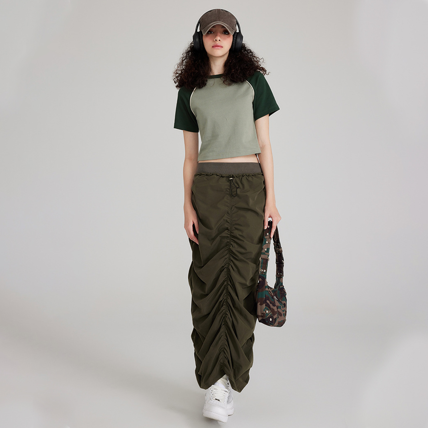 Streetwear Women's Vintage Colorblock Fitted Cropped Green Tee-2