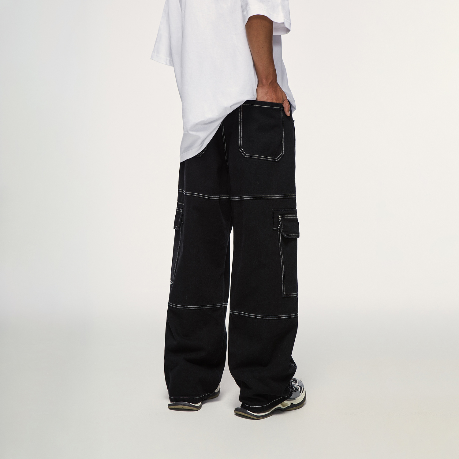 Streetwear Unisex Pockets Wide-Legged Straight Cut Denim Jeans (Black) - Print On Demand | HugePOD-2