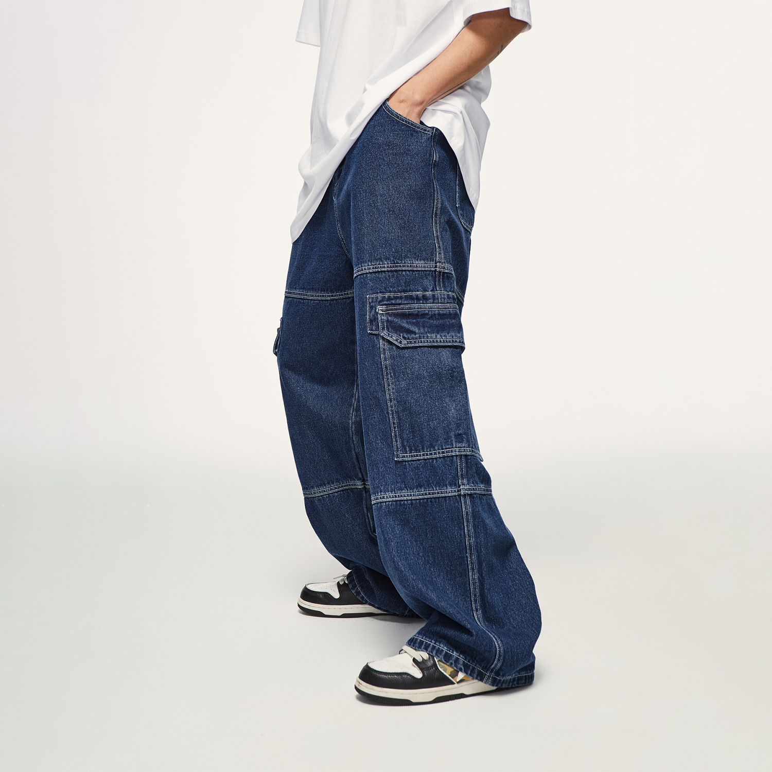 Streetwear Unisex  Pockets Wide-Legged Straight Cut Denim Jeans (blue) - Print on Demand | HugePOD-5