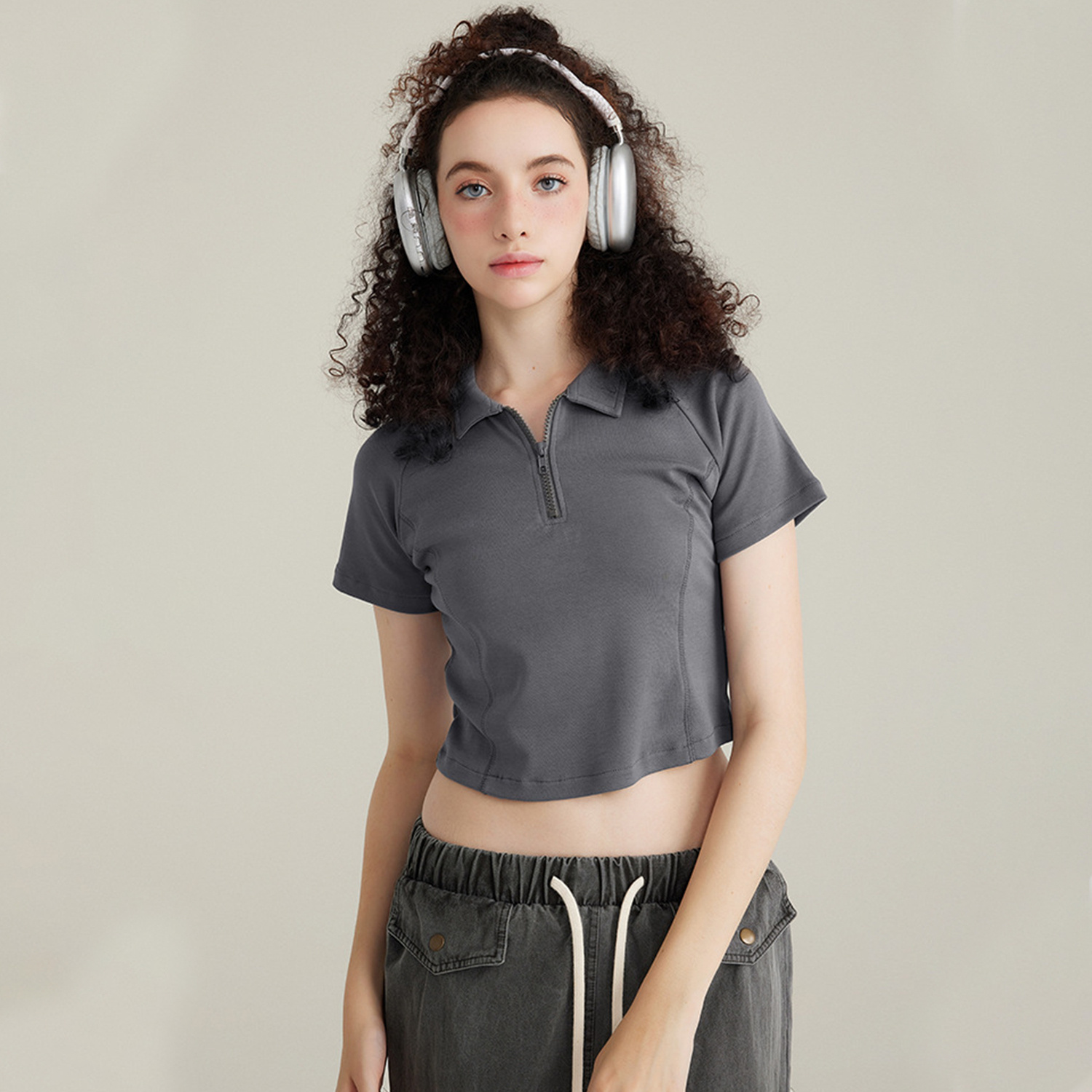 Streetwear Sexy Vintage zippered Cropped Tee - Print On Demand