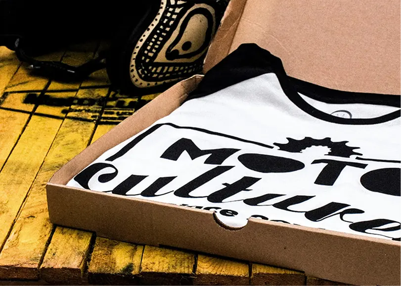 Dropshipping t-shirt packing