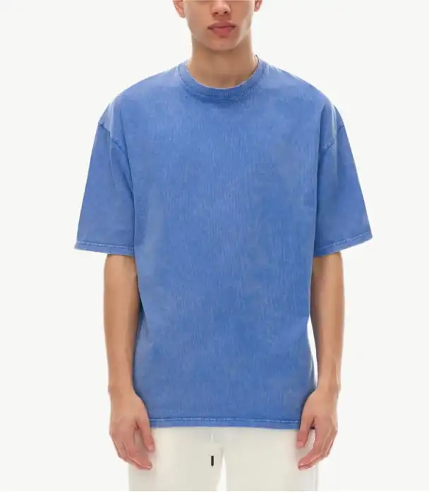 two women discussing business ideas and planning a venture